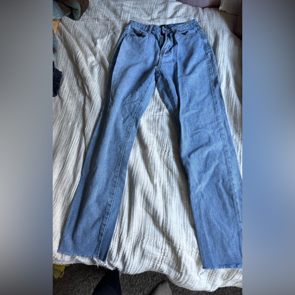 White Fox Boutique High Rise Blue Jeans